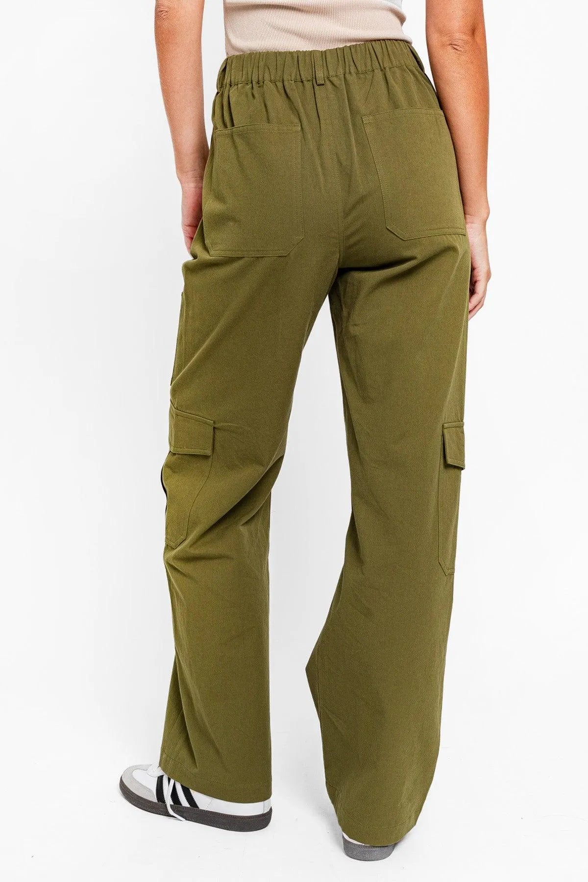 Chic High-Waisted Wide-Leg Cargo Pants