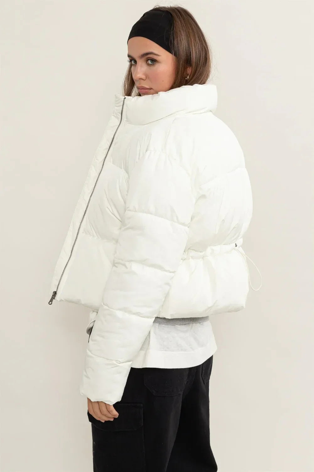 Chic Quilted Cropped Puffer Jacket with Adjustable Waist Tie for Winter